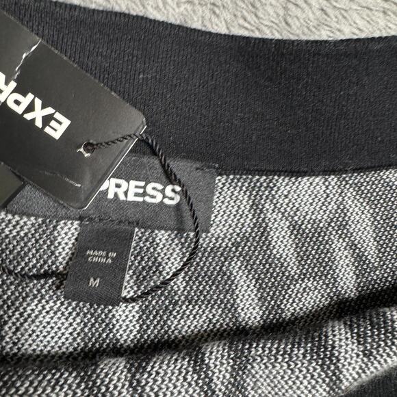 Express NWT A Line Skirt Knit Pull On Black White Motif Stretch Fit Womens M - Picture 5 of 6
